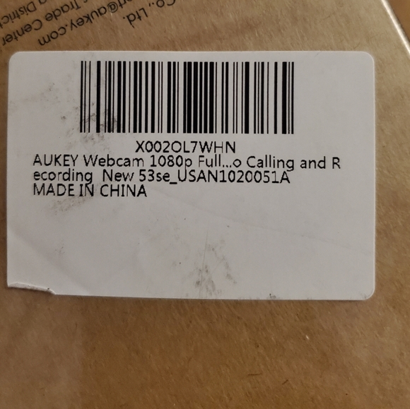 New in box Aukey webcam - Picture 8 of 8